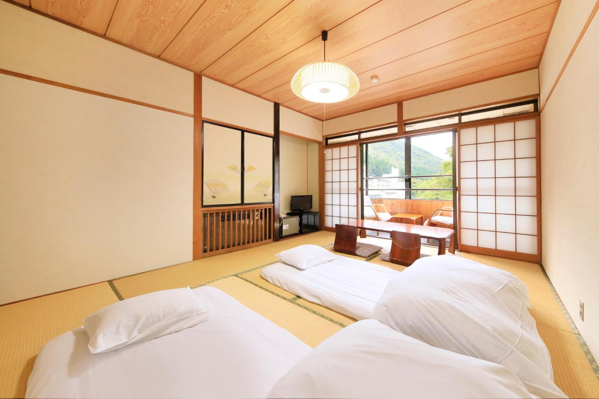 竹あかりの宿 加賀助 Shizukuishi Экстерьер фото